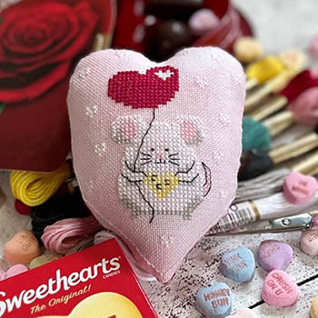 Mousy Sweetheart by Luhu Stitches