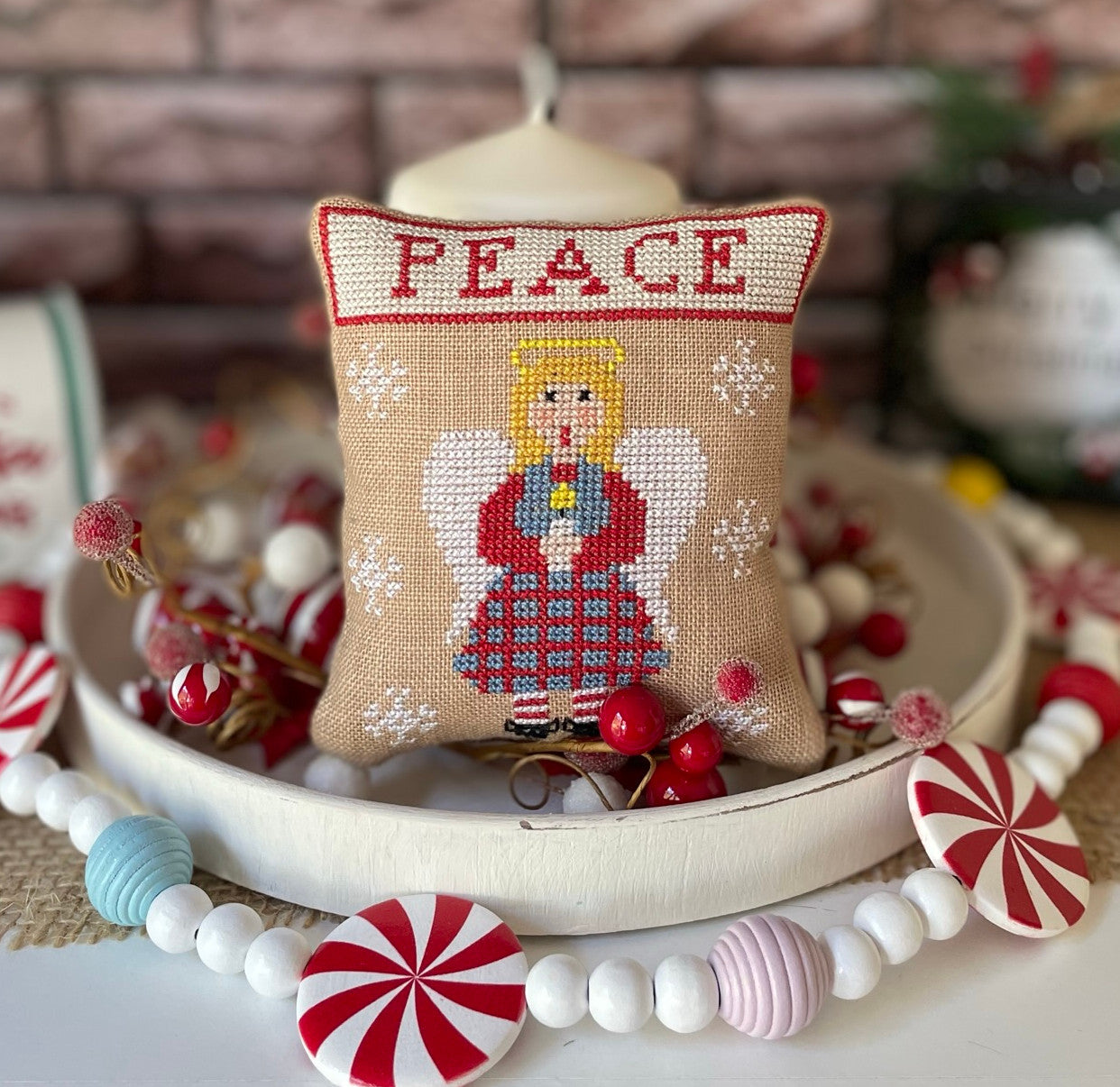 Joyful Christmas: Peace by Mani di Donna